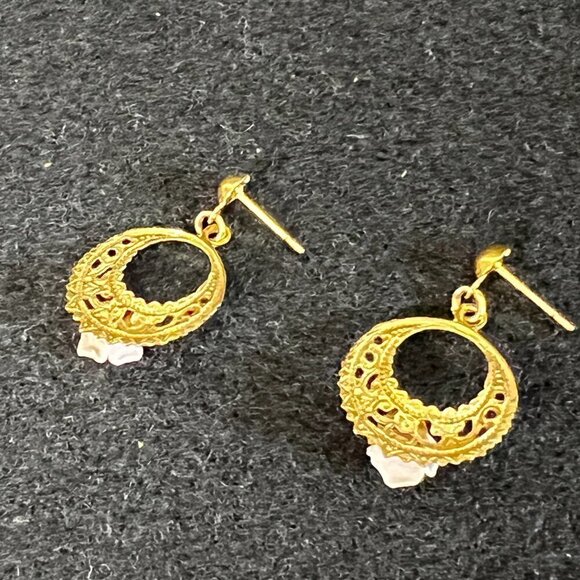 Vintage Goldtone Delicate Filigree With Small Pink Porcelain‎ Rose - Picture 4 of 5